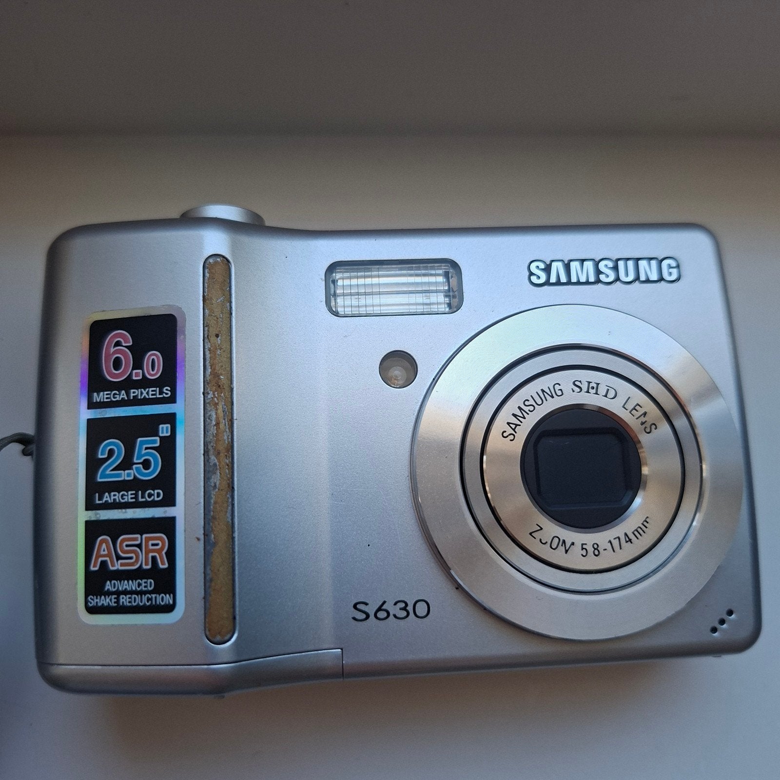 Samsung S630 een vintage digitale compactcamera., Audio, Tv en Foto, Gebruikt, Cameratas, Ophalen of Verzenden, Compactcamera
