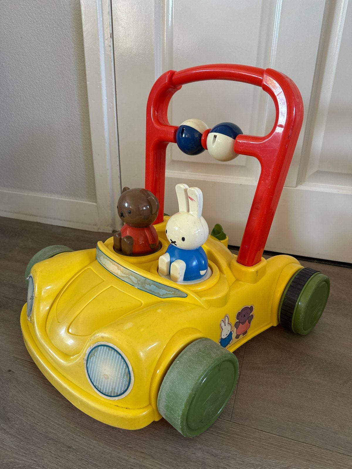 Nijntje loopwagen met rammelaars voor €7,50 Little Tikes, Kinderen en Baby's, Ophalen, Gebruikt, Auto, Met geluid