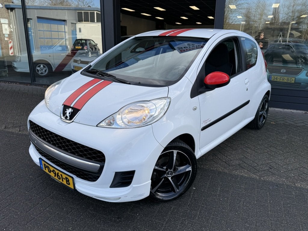 Peugeot 107 1.0-12V XR Sport airco / Nieuwe Koppeling. 100%, Auto's, Peugeot, Voorwielaandrijving, Gebruikt, 4 stoelen, Bedrijf