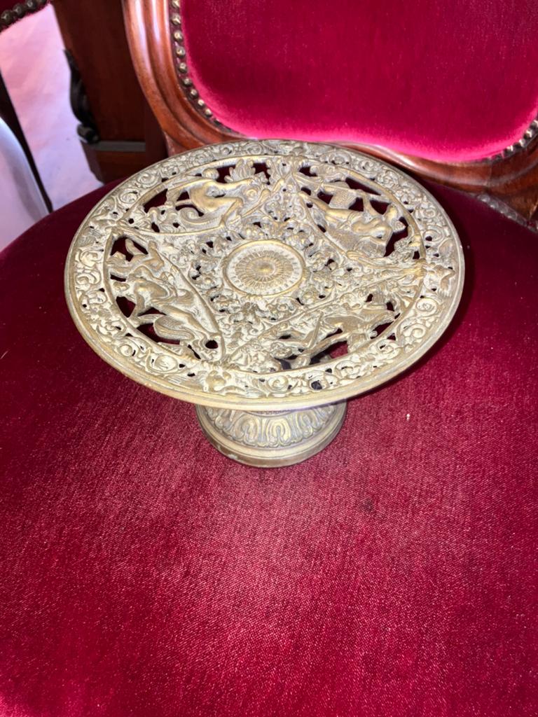 Bronzen antieke tazza., Ophalen of Verzenden