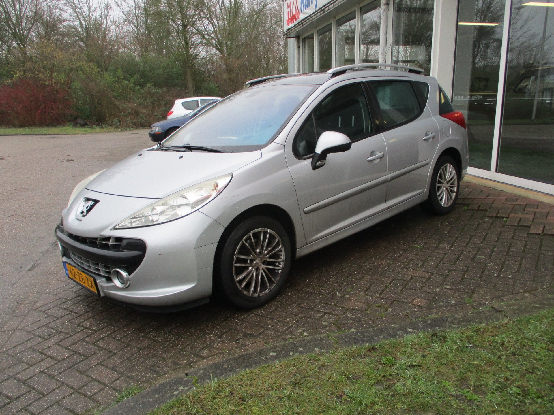 Peugeot 207 SW 1.6 VTi XS Première Zo mee! Handel/export., Auto's, Voorwielaandrijving, Stof, Gebruikt, Zwart