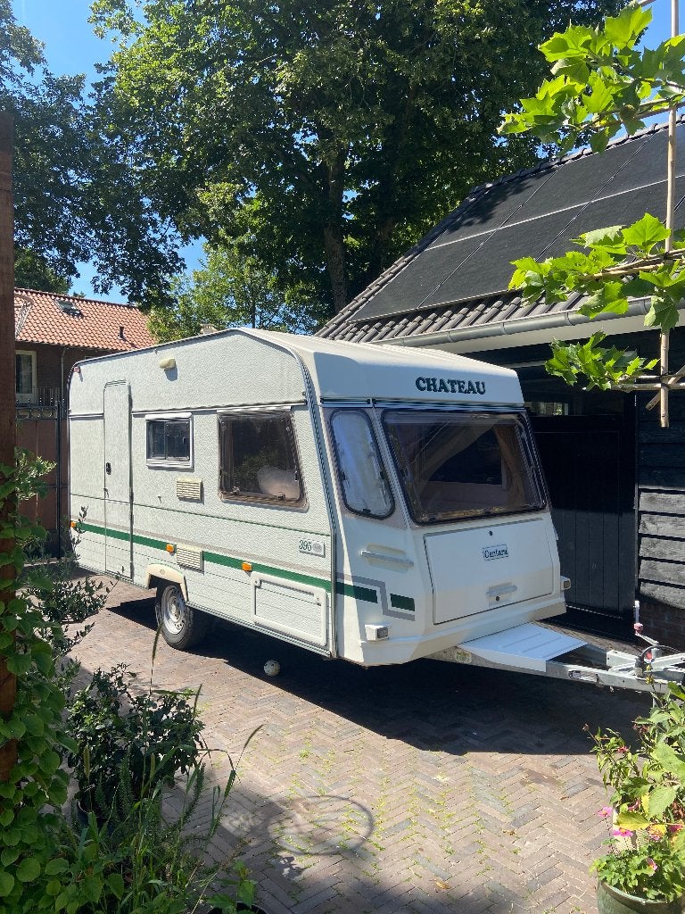 Chateau 395 Cantara - Zeer compleet en klaar voor vertrek, Caravans en Kamperen, Rondzit, 4 tot 5 meter, 500 - 750 kg, Tot en met 4