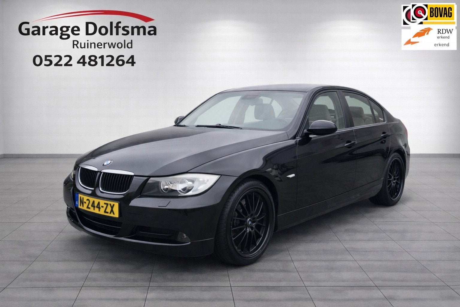 BMW 3-serie 318i-EXPORT-LEES TEKST-DEFECT-, Auto's, BMW, Achterwielaandrijving, Beige, Zwart, Leder