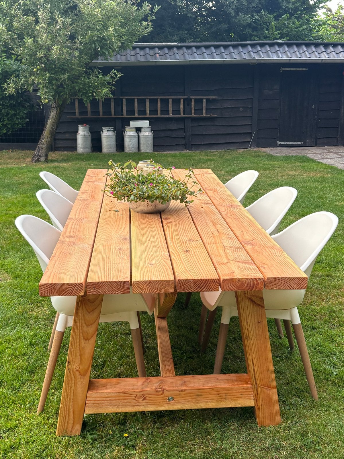 Robuuste houten tuintafel - Perfect voor buiten!, Ophalen, Nieuw, Rechthoekig, Hout