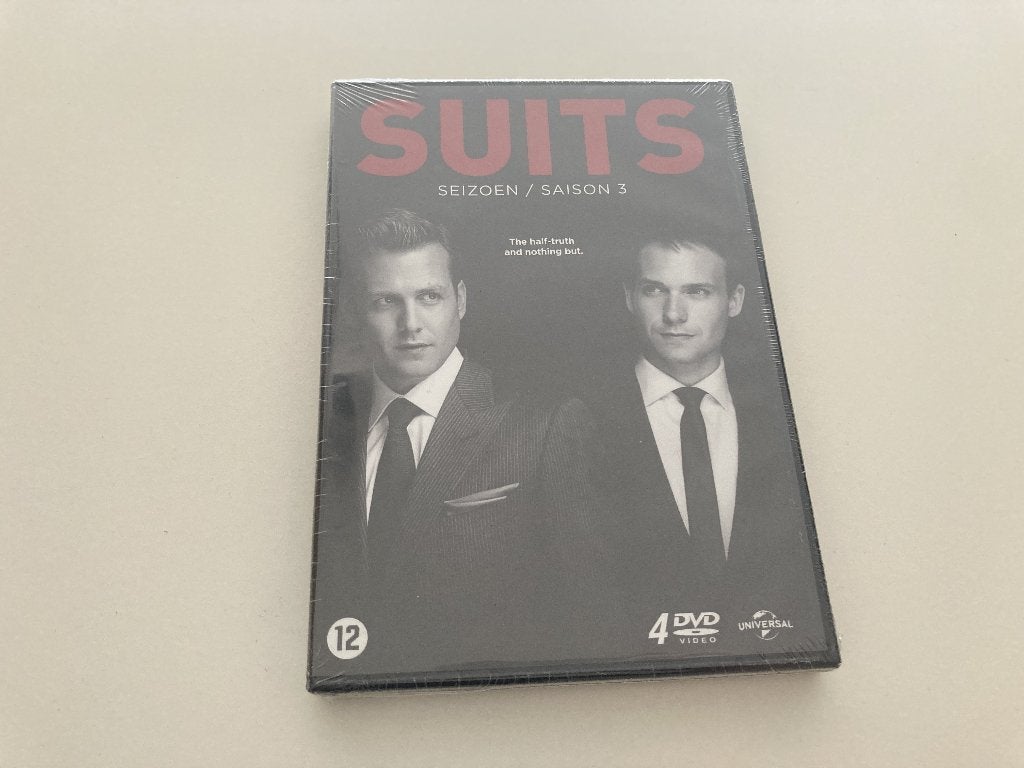 Suits Seizoen 2 DVD, Vanaf 12 jaar, Ophalen of Verzenden, Zo goed als nieuw