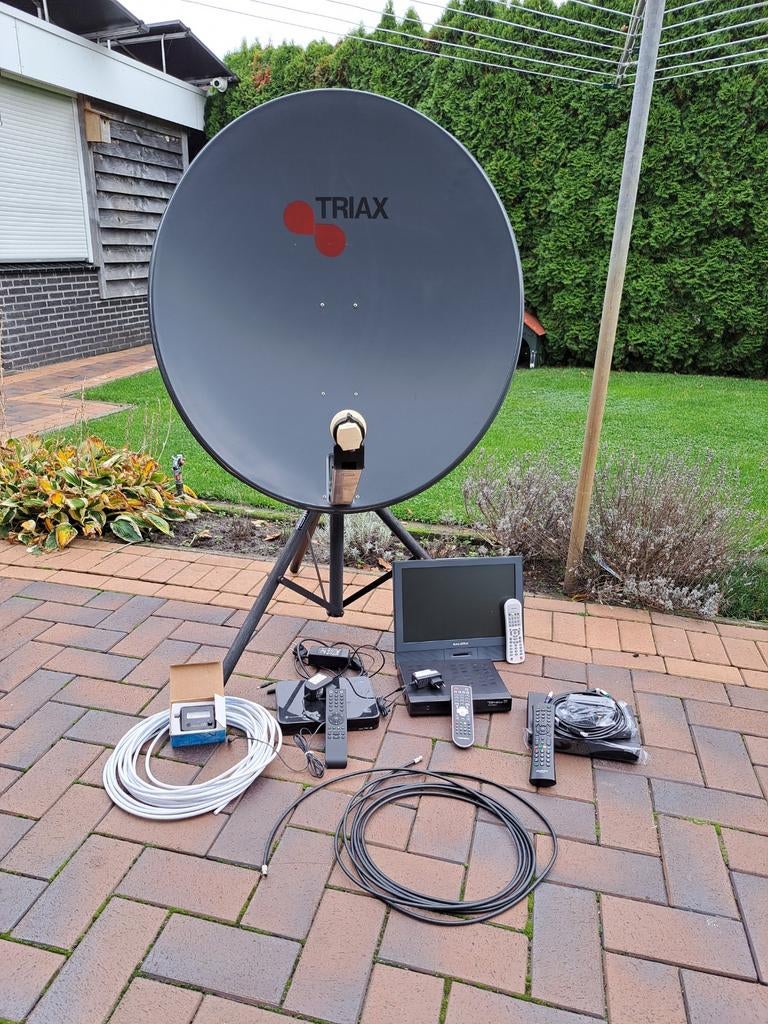 Complete Satelliet Set: Schotel, 3 Ontvangers & Salora TV, Ophalen of Verzenden, Overige merken
