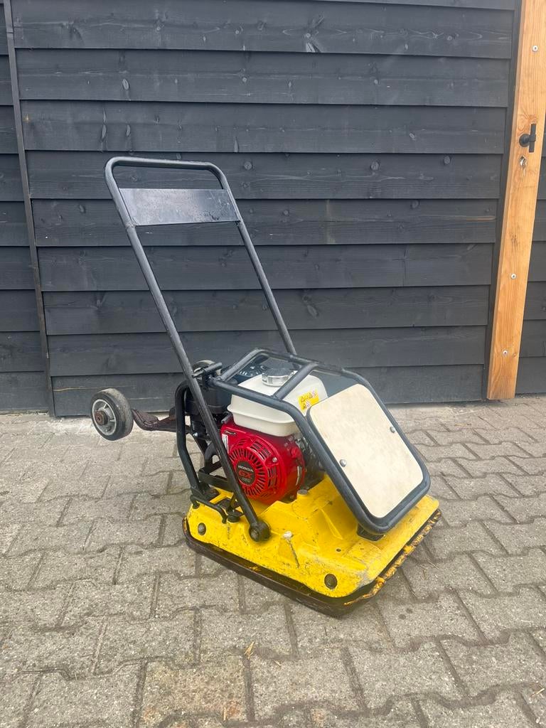 Wacker trilplaat, Tuin en Terras, Hand-tuingereedschap, Ophalen, Zo goed als nieuw