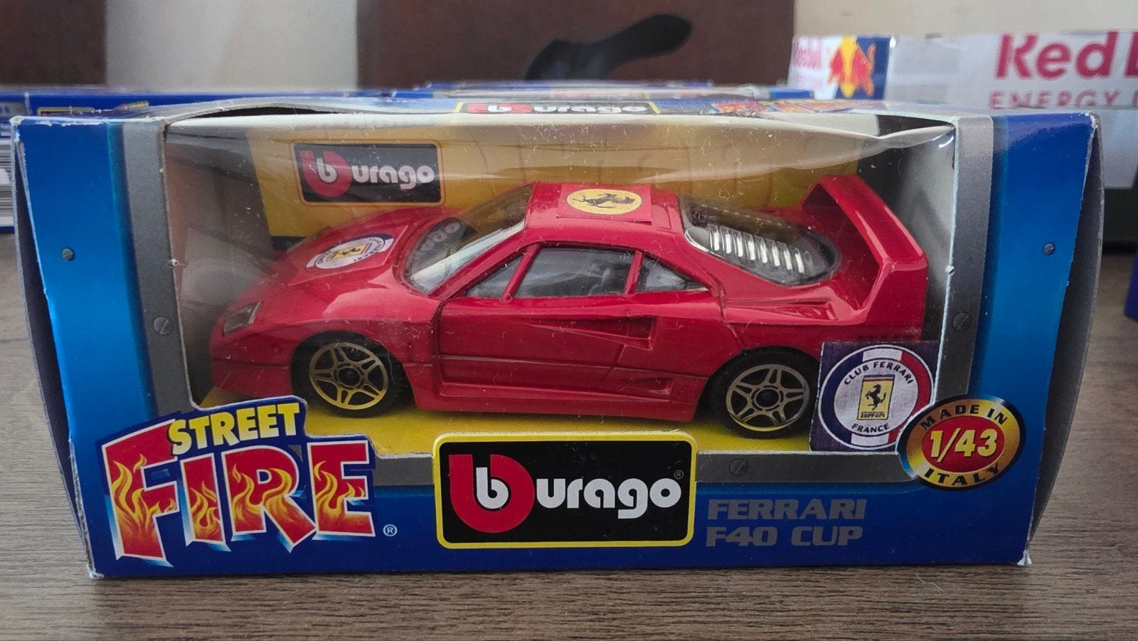 Zeldzame Bburago Ferrari F40 1:43 - Ferrari Club Frankrijk, Ophalen of Verzenden, Nieuw, Auto, Overige merken