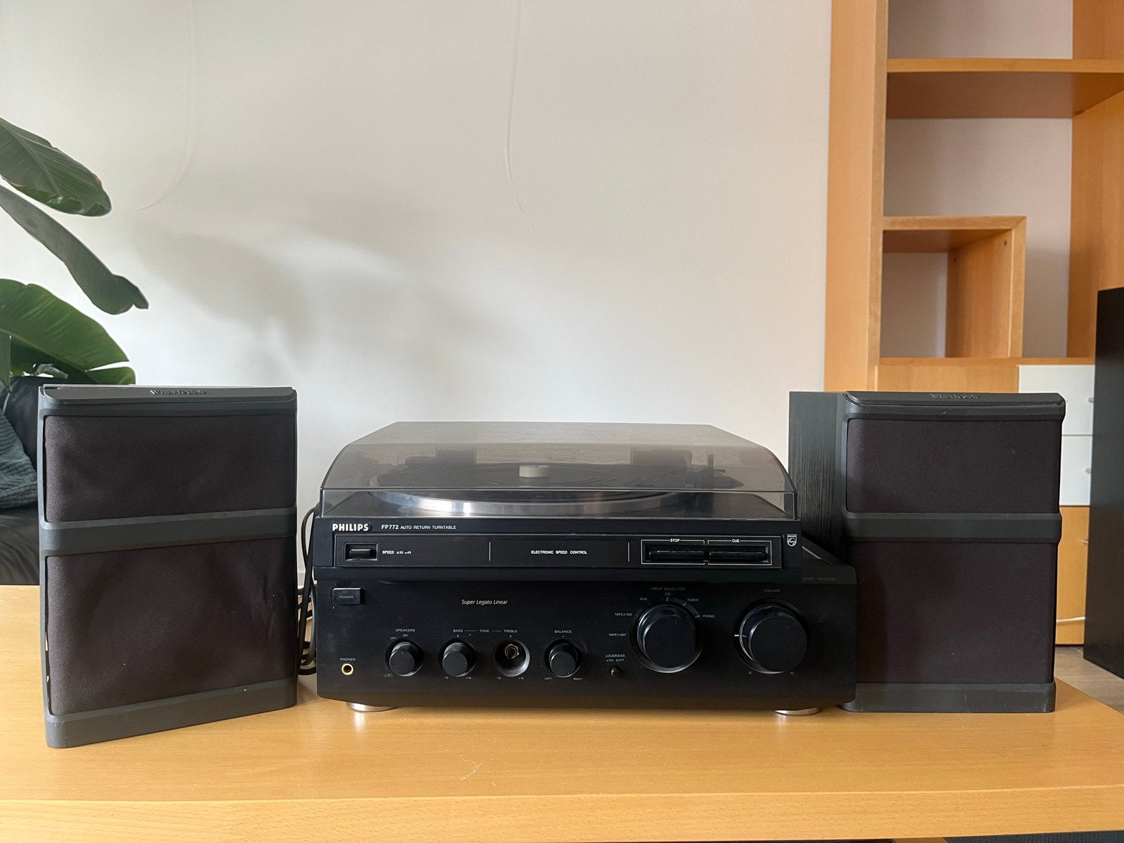Philips Platenspeler met versterker en boxen, Ophalen, Philips, Gebruikt, Automatisch
