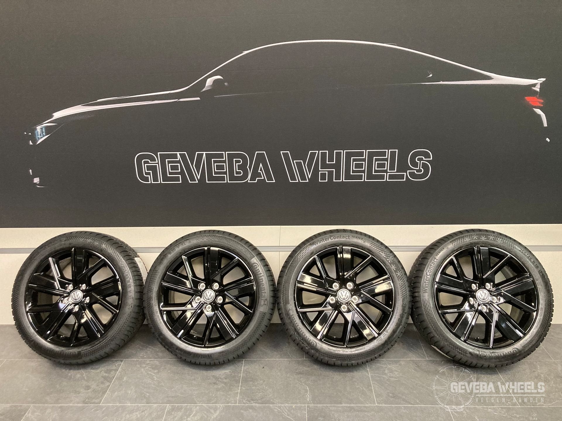 18” originele VW Transporter T5 T6 T7 velgen + winterbanden, Auto-onderdelen, Banden en Velgen, 18 inch, 255 mm, -, -
