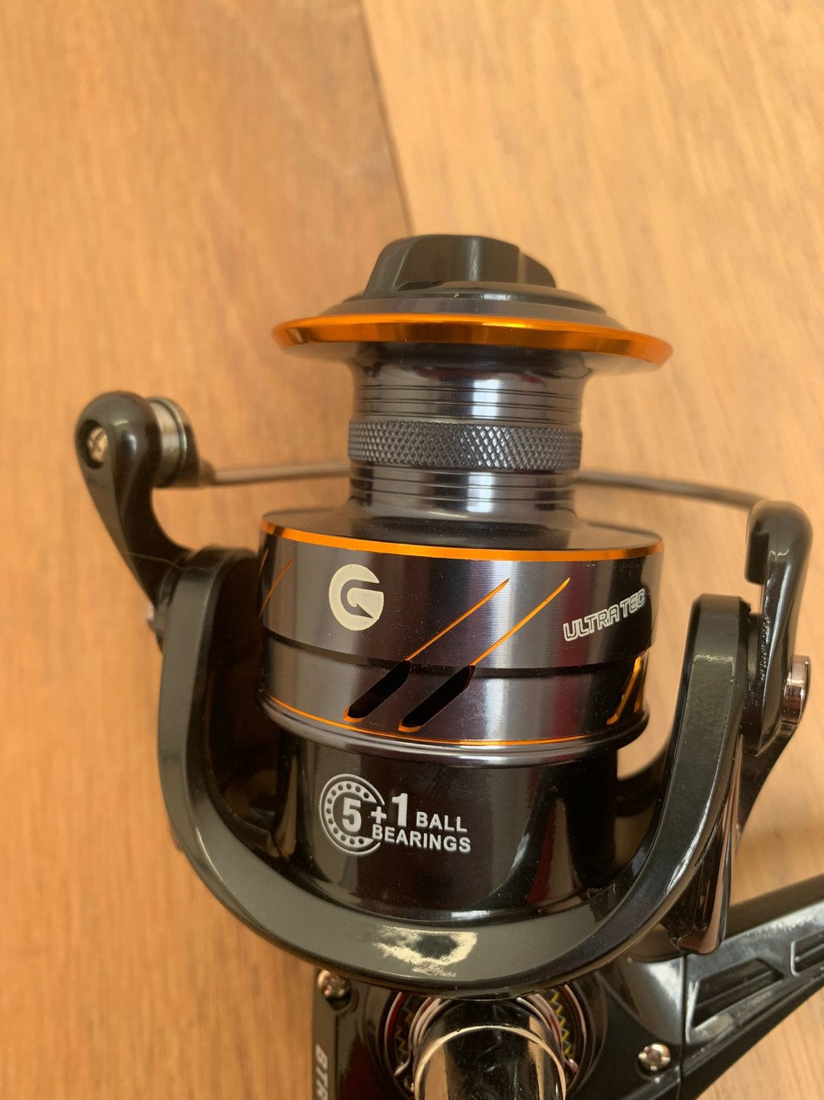 Nieuwe Saenger Ultra Tec 4500 baitrunner molen, 6 lagers, Saenger, Molen, Nieuw, Ophalen of Verzenden