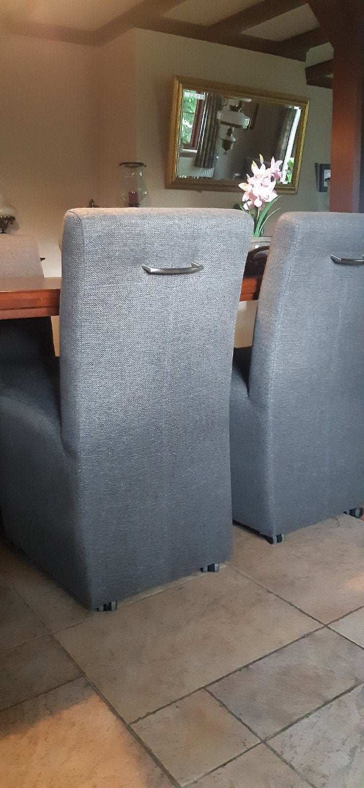 6 eetkamerstoelen met wieltjes, Ophalen, Vier