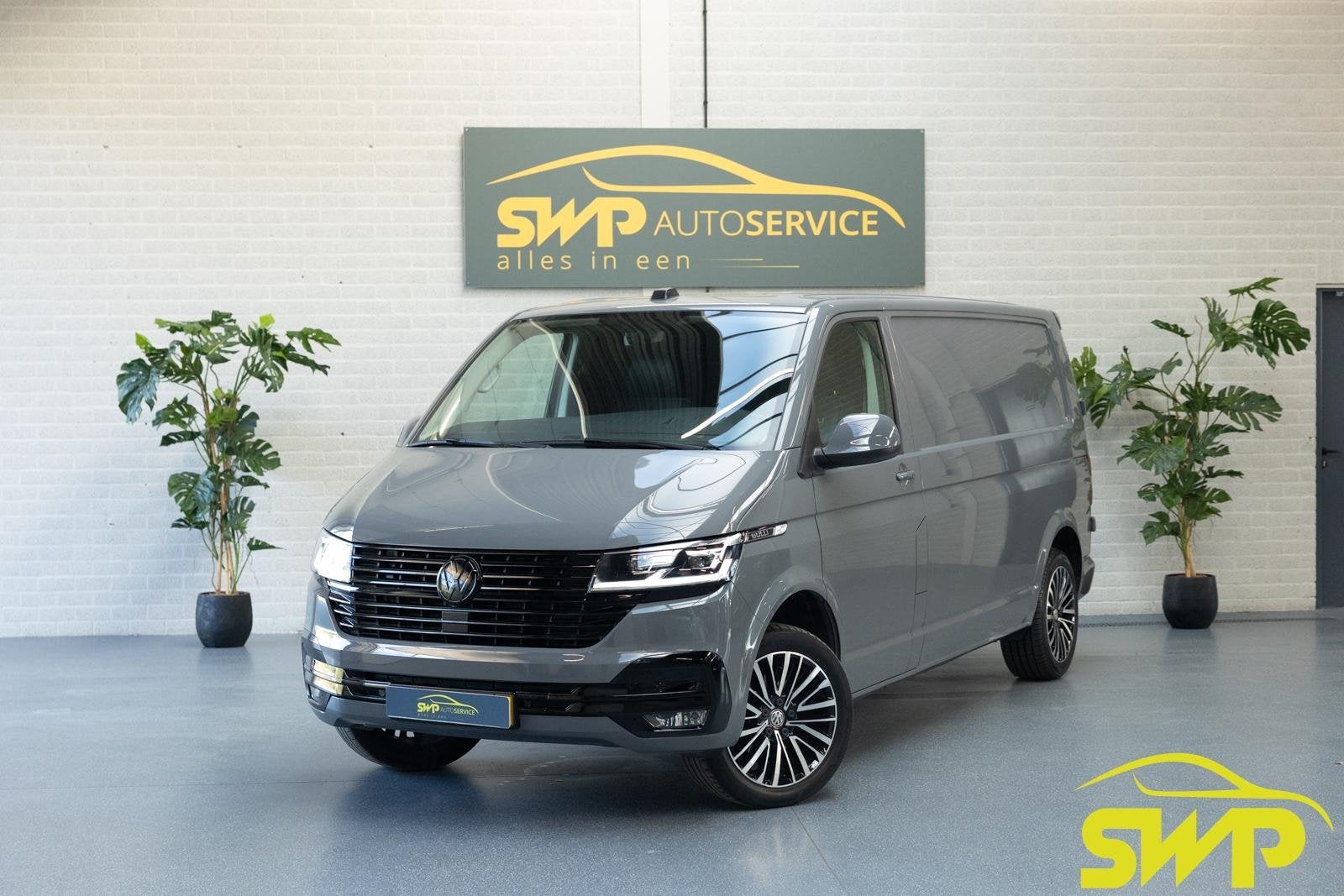Volkswagen Transporter 2.0 TDI L2H1 28 Bulli | Luxe leder |, Auto's, Bestelauto's, Gebruikt, 4 cilinders, 150 pk, Volkswagen