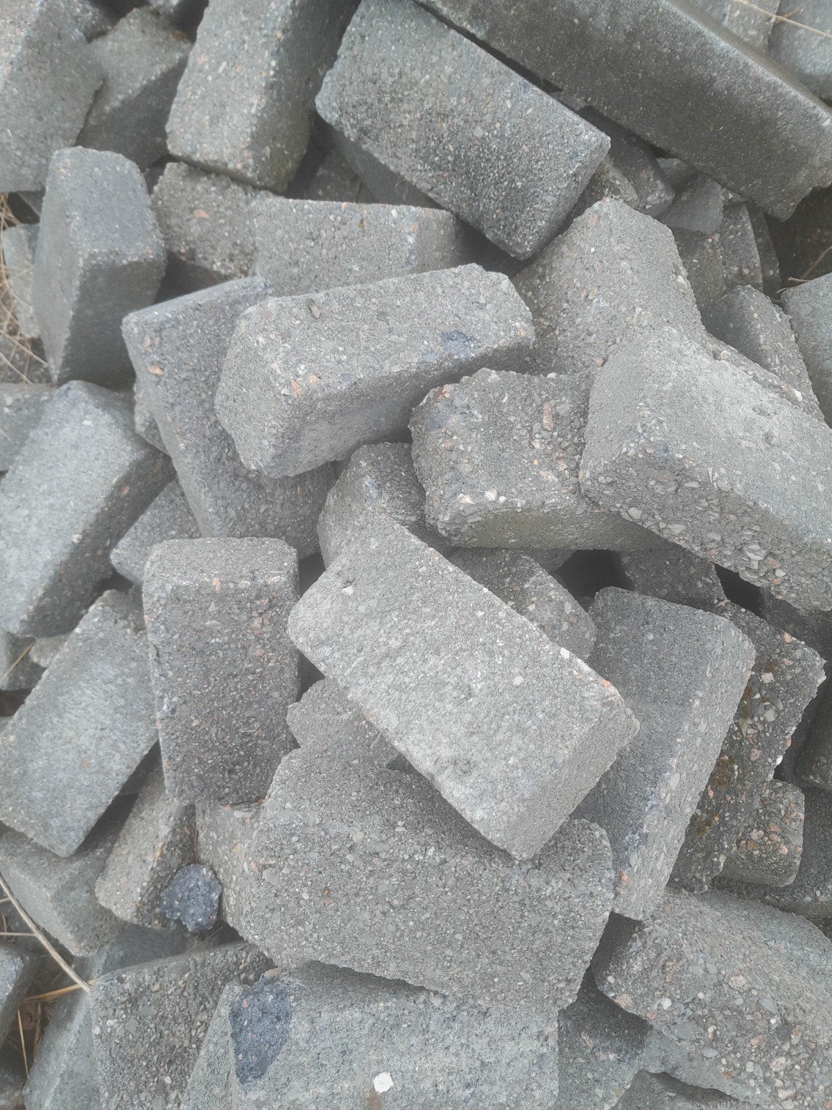 Kleine betonklinkers antraciet., Tuin en Terras, Grind, Keien en Split, Ophalen, Overige materialen, Gebruikt, Antraciet