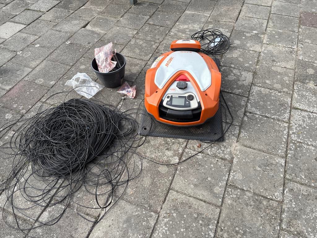 Stihl iMow RMI 632 Robotmaaier - Compleet Pakket, Tuin en Terras, Robotmaaiers, Ophalen of Verzenden, Gebruikt, Meer dan 25 cm