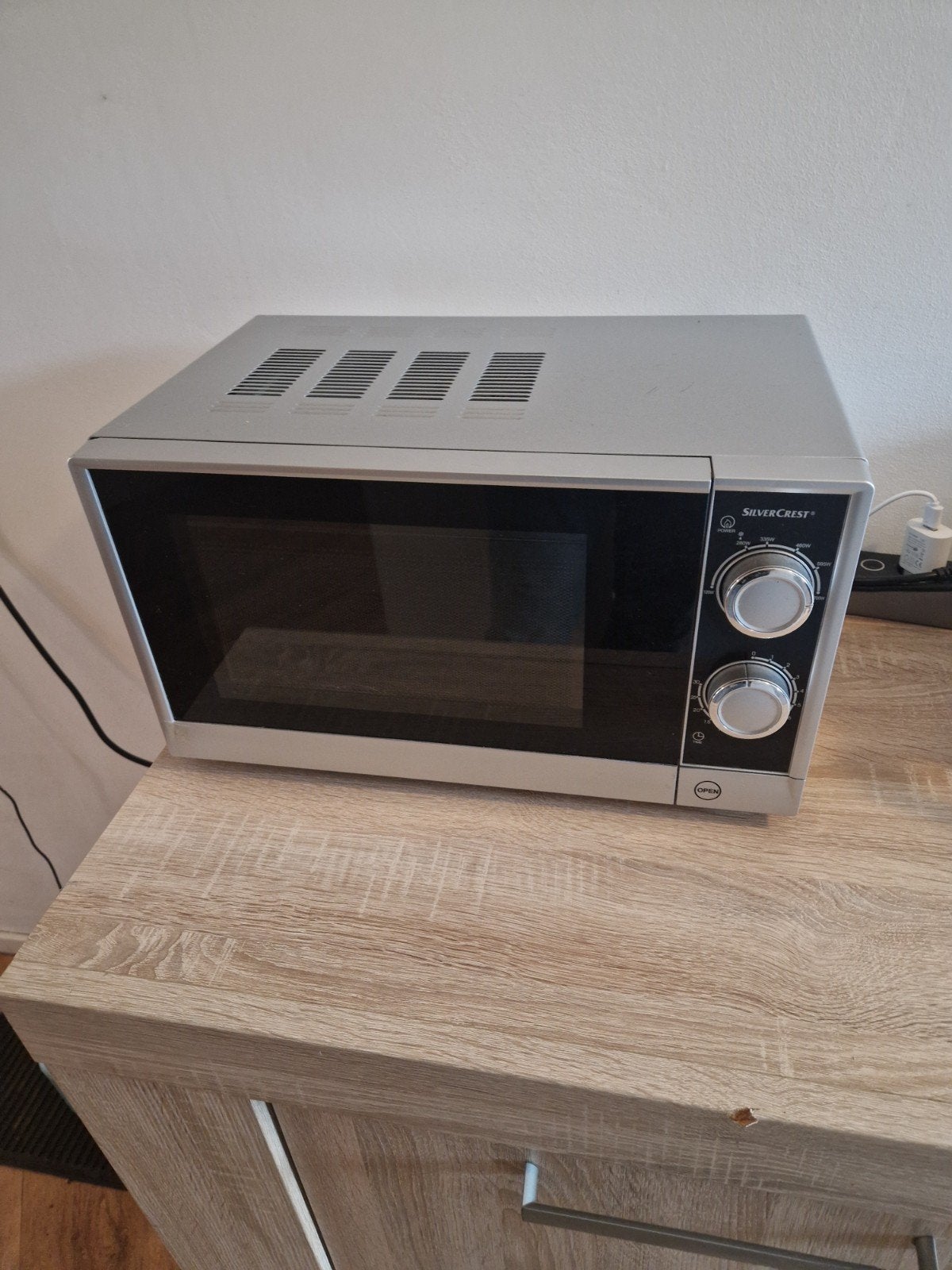 SilverCrest Magnetron - Zo goed als nieuw, Witgoed en Apparatuur, Magnetrons, Ophalen of Verzenden, Magnetron, Zo goed als nieuw