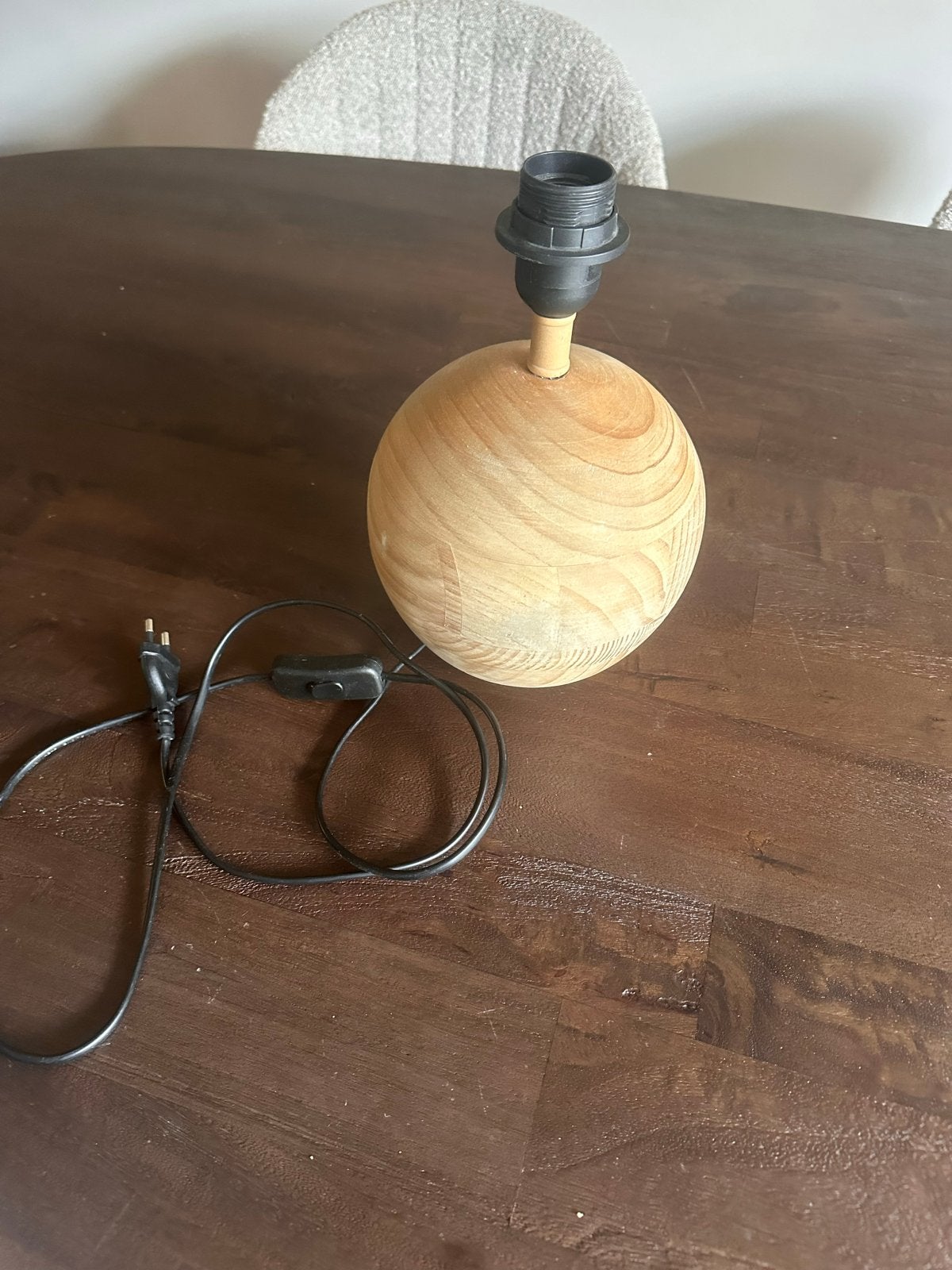 Houten Lampenvoet - Bolvormig met E27 Fitting, Huis en Inrichting, Ophalen of Verzenden, Gebruikt, Hout, E27 (groot)