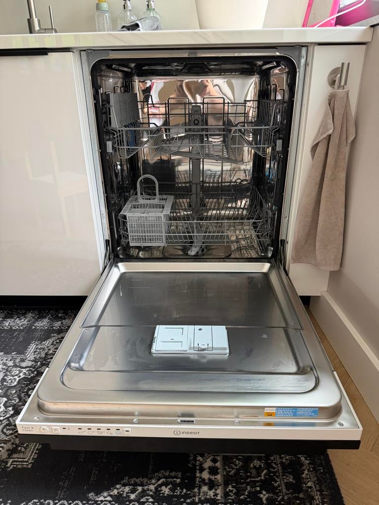 Indesit Inbouw Vaatwasser - Zo goed als nieuw, Witgoed en Apparatuur, Ophalen, 60 cm of meer, Eco programma, Zo goed als nieuw