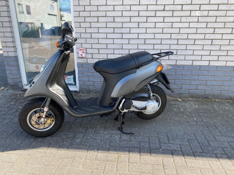 ZO GOED ALS NIEUWE PIAGGIO PUCH TYPHOON XR 2-TAKT MAT GRIJS, PIAGGIO, Onbekend, Onbekend