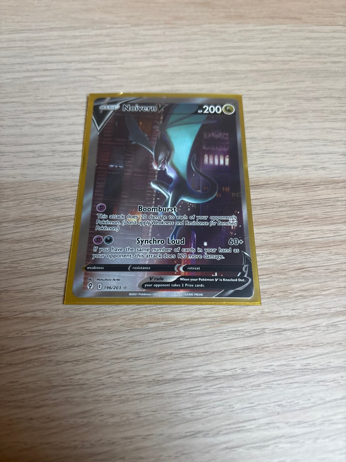 Pokémon Kaart Noivern V 196/203 Full Art Evolving Skies, Hobby en Vrije tijd, Ophalen of Verzenden, Zo goed als nieuw, Losse kaart