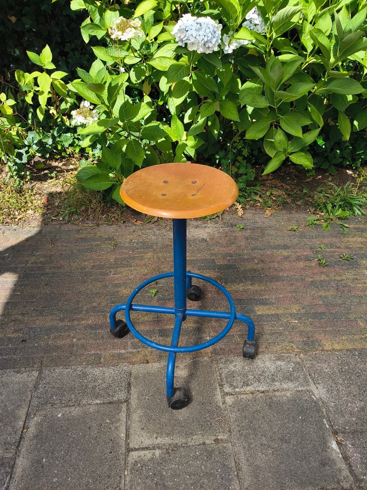 Kruk met wieltjes - Hout en Staal, Huis en Inrichting, Ophalen, Gebruikt, Hout