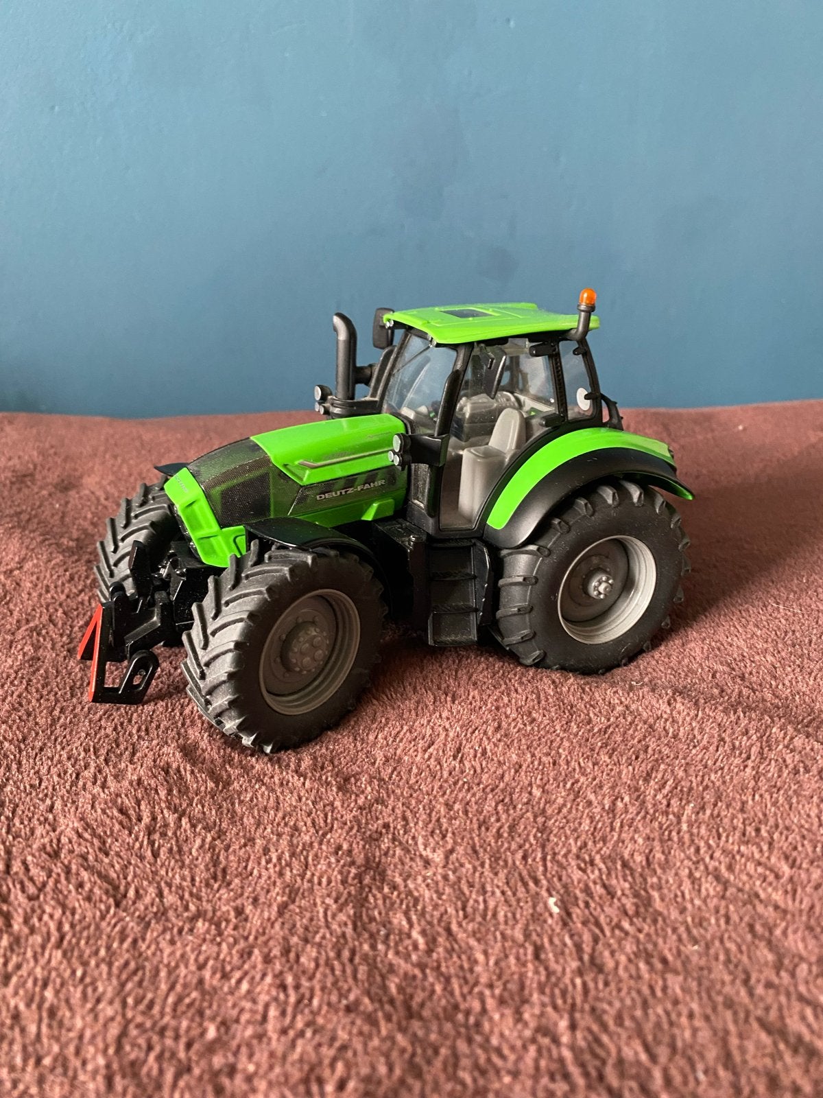 Deutz-Fahr tractor speelgoedmodel 7230, Ophalen of Verzenden, Zo goed als nieuw