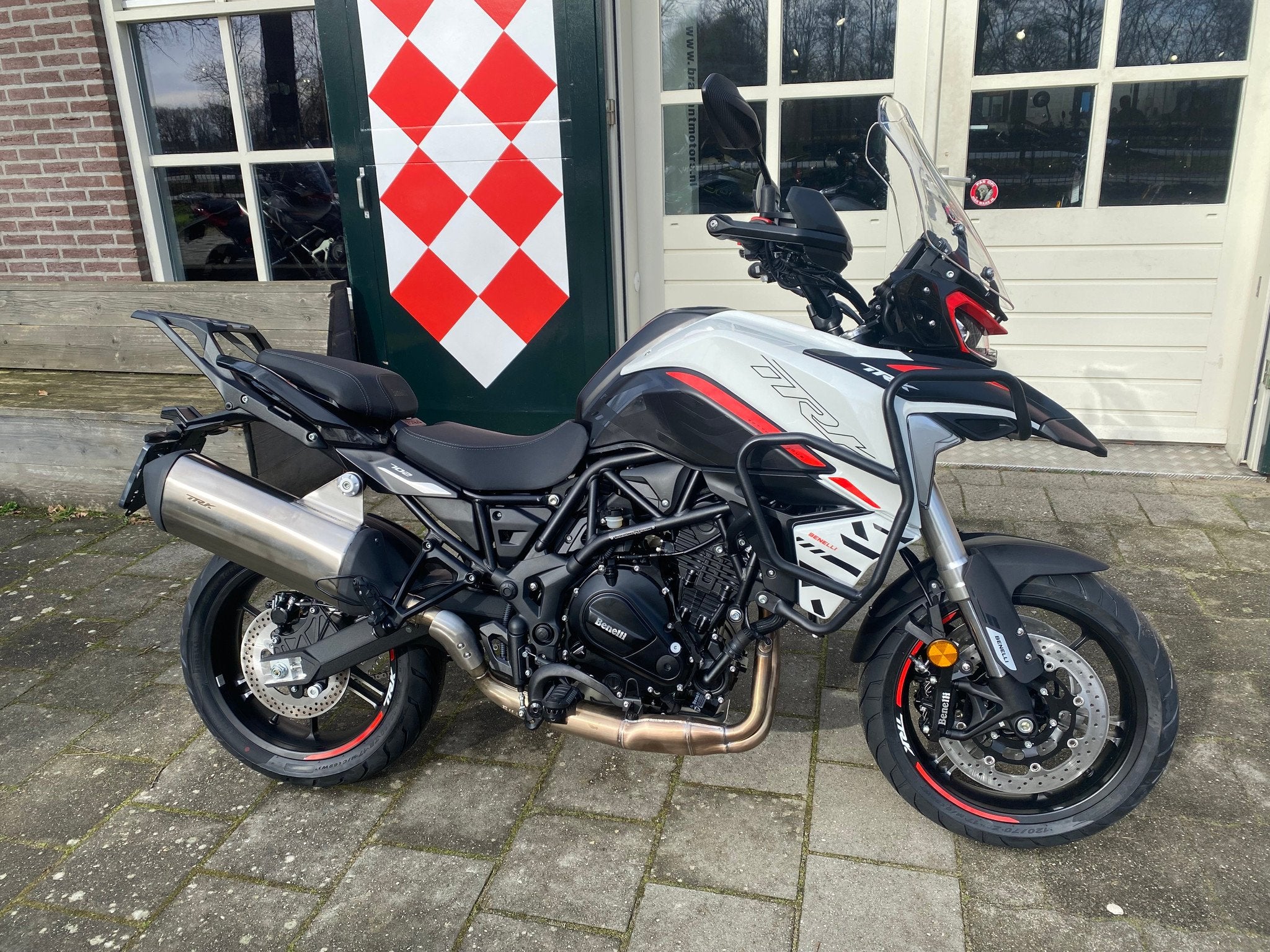 Benelli TRK 702 STRADALE ABS (bj 2026), Motoren, Nieuw, Strada Fornace Vecchia 30
61122  Pesaro, IT, Bedrijf, Support@benelli.com