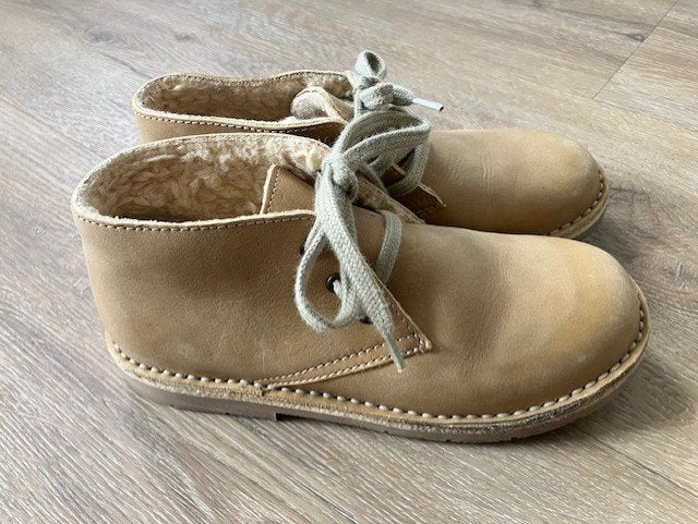 Bristol schoenen maat 32 beige leer gevoerd, Schoenen, Ophalen of Verzenden, Zo goed als nieuw, Jongen