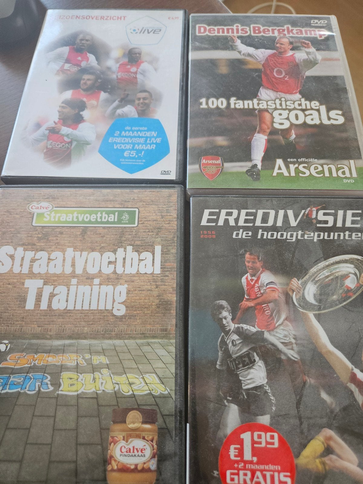 4 Voetbal DVD's: Eredivisie, Straatvoetbal & Dennis Bergkamp, Ophalen of Verzenden