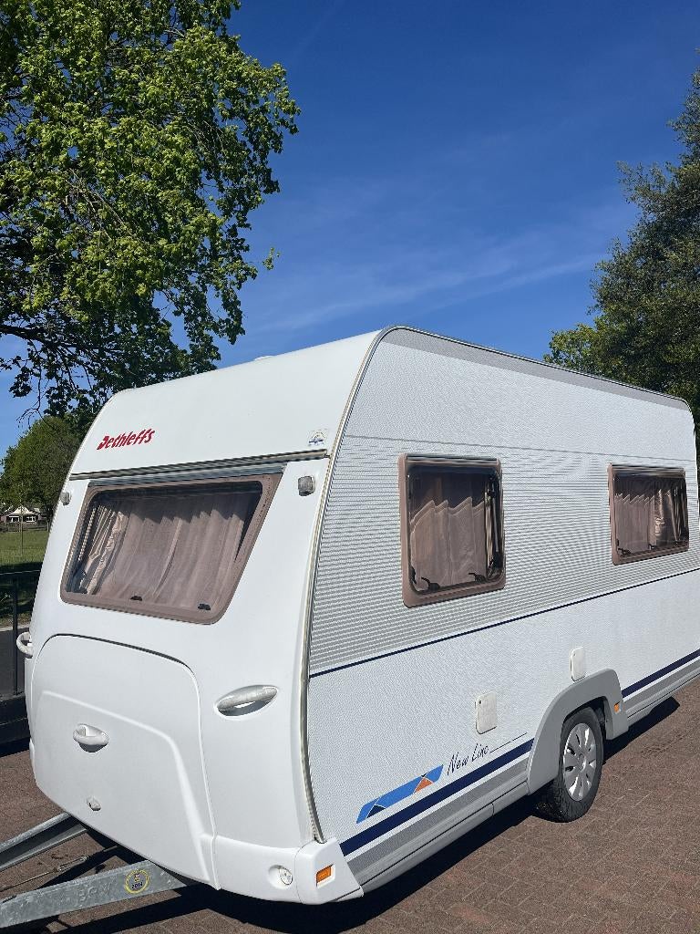 Mooie Dethleffs New Line 420, Caravans en Kamperen, Caravans, Bedrijf, Treinzit, 750 - 1000 kg, Tot en met 4