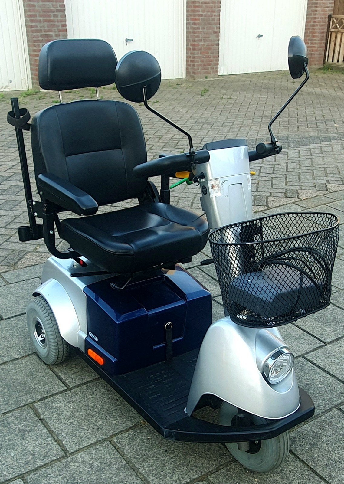 Nette scootmobiel merk Calypso, Diversen, Rolstoelen, Calypso, Ophalen of Verzenden, Zo goed als nieuw, Calypso
