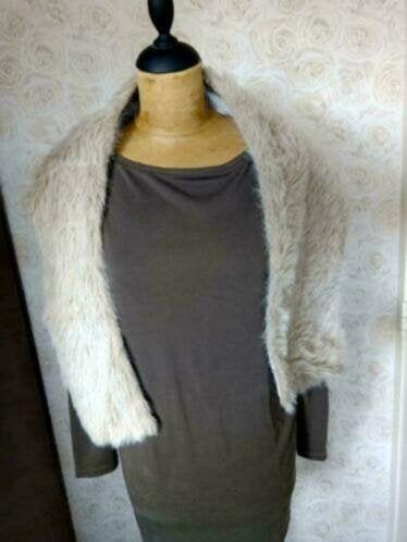 Bontkraag sjaal beige zand stola gala bruiloft feest, Overige typen, Beige, Maat 46/48 (XL) of groter, Ophalen of Verzenden