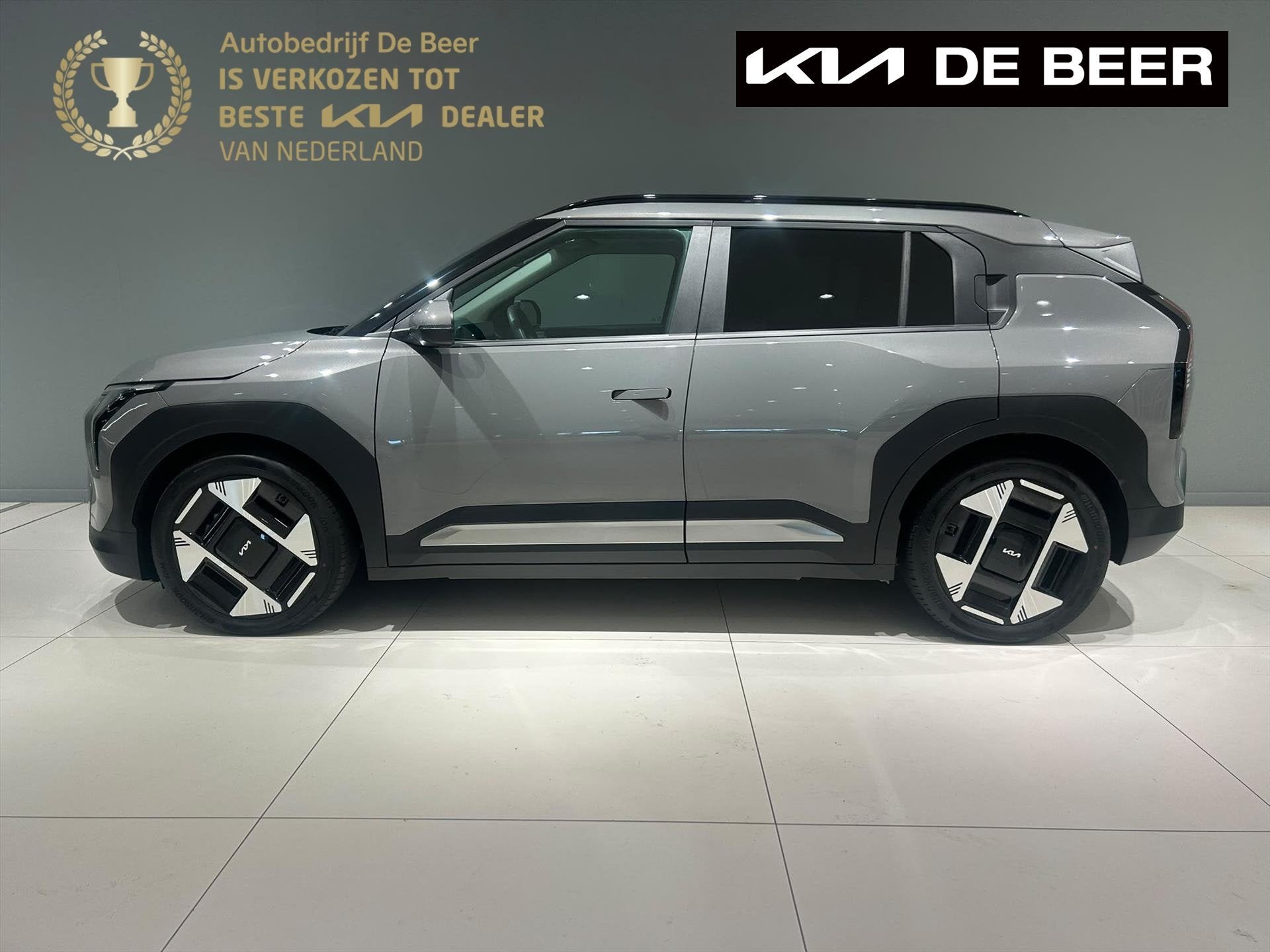KIA Ev3 81,4 kWh 204pk Plus Advanced, Auto's, Kia, Zwart, 33 min, 68 pk, Origineel Nederlands