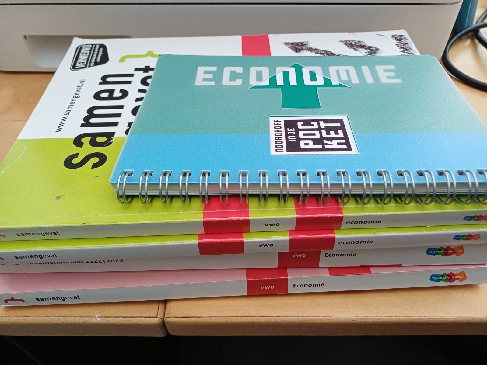 VWO Examenbundels en Samenvattingen (diverse vakken), Boeken, Schoolboeken, Ophalen of Verzenden, Zo goed als nieuw, VWO
