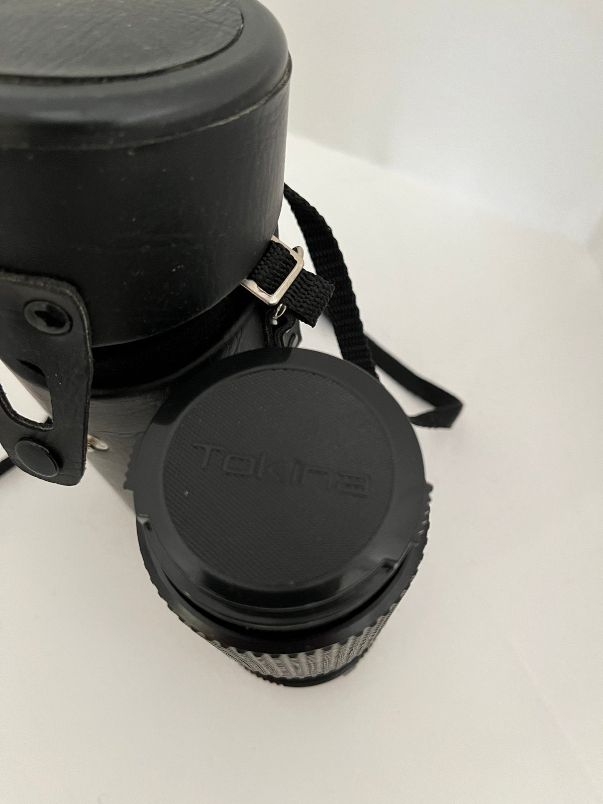Tokina 52mm 1A Close Focus Zoomlens met hoes, Ophalen of Verzenden, Gebruikt, Telelens, Zoom