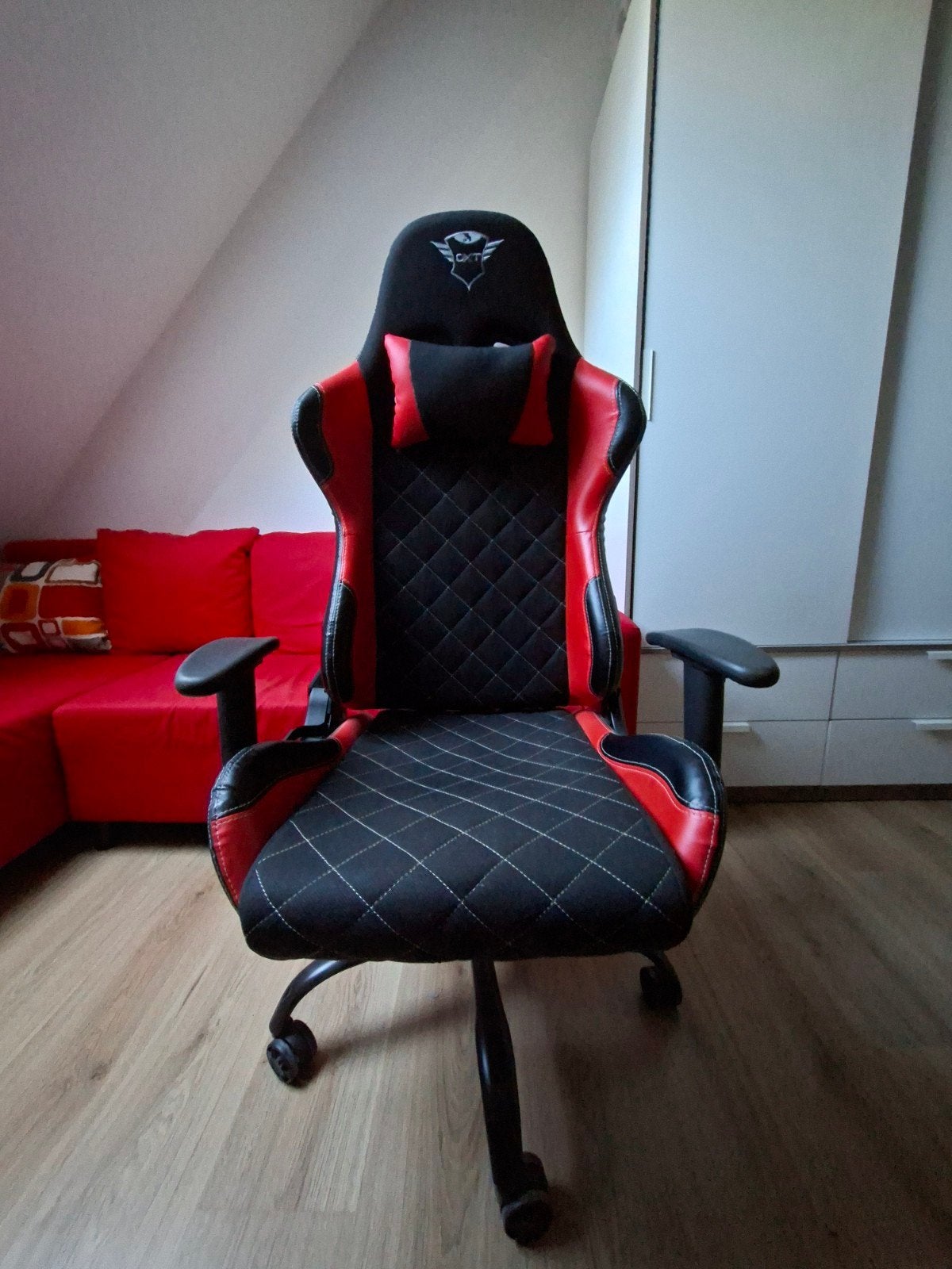 Game bureau stoel rood/zwart, Ophalen, Zo goed als nieuw