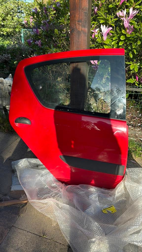 Portier rechts achter toyota aygo hatchback 1.0 rood, Auto-onderdelen, Gebruikt, Deur, Ophalen of Verzenden, Toyota