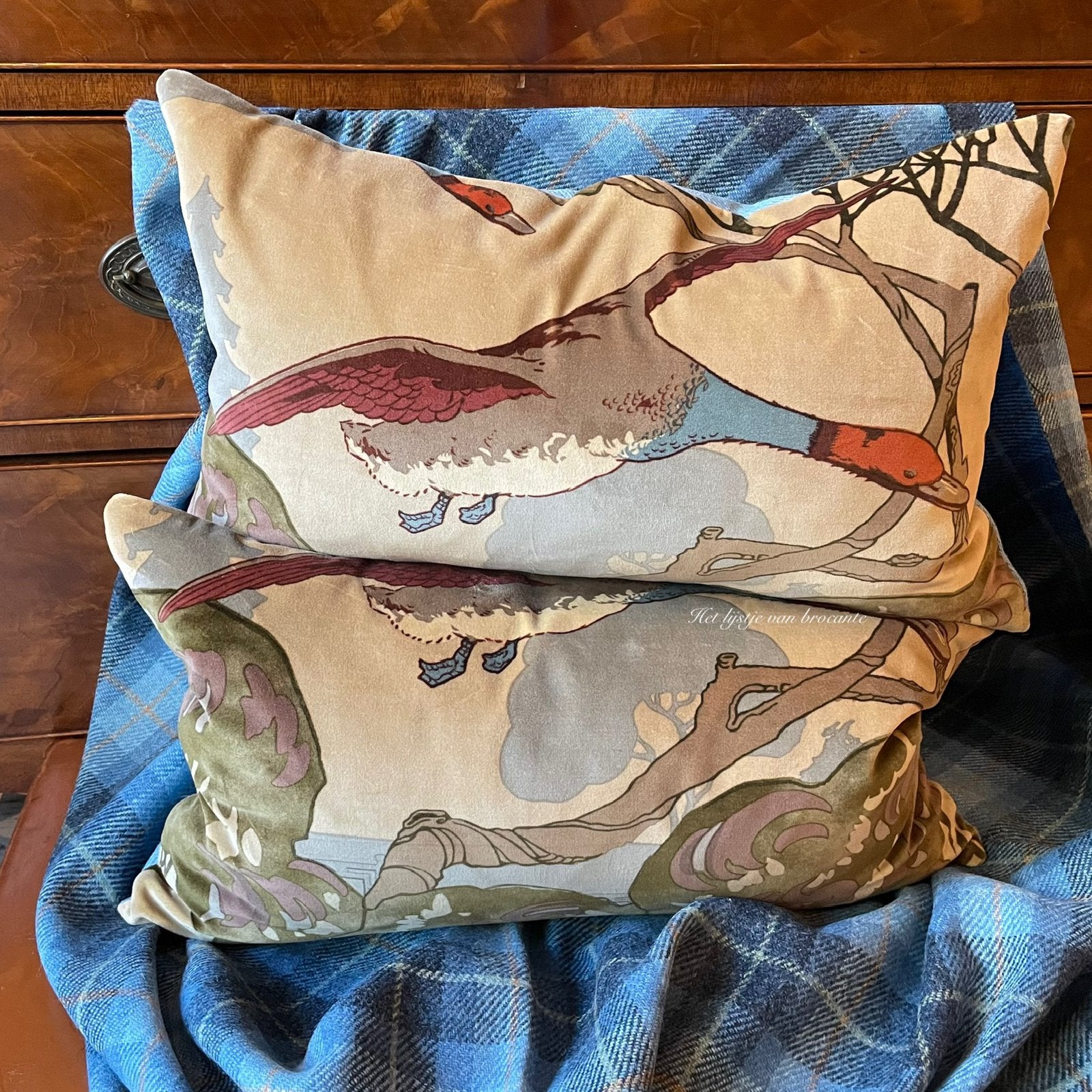 Handgemaakte kussen set Mulberry Flying Ducks/Harris Tweed, Westdijk 41 3241 GT Middelharnis, Overige kleuren, Info@lijstjevanbrocante.nl
