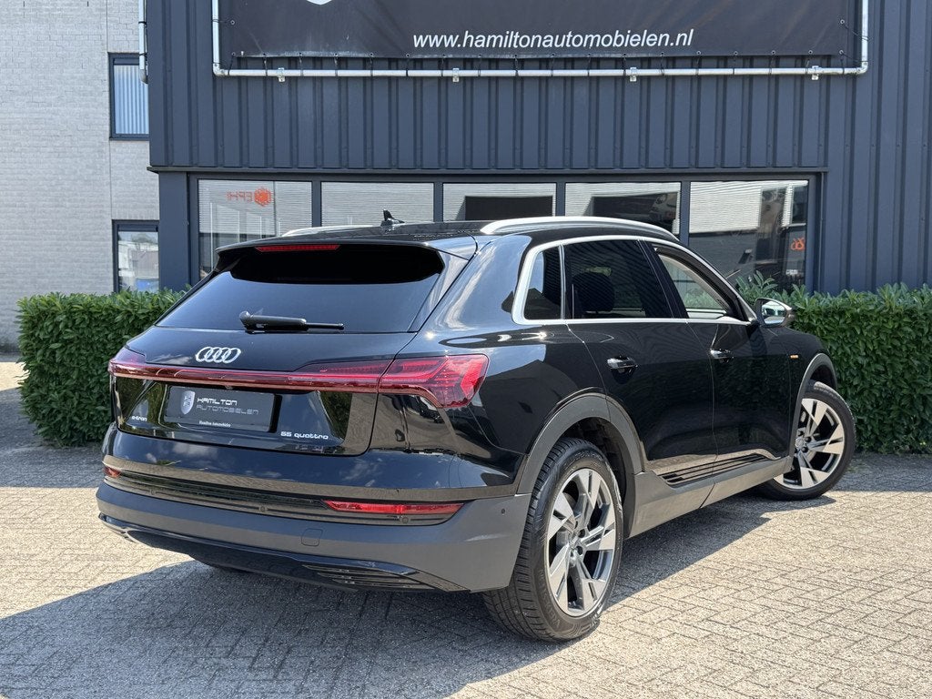 Audi e-tron e-tron 55 408pk quattro 95 kWh Led Leder/ Alcant, Auto's, Audi, Automaat, 131 €/maand, Zwart, 192 pk