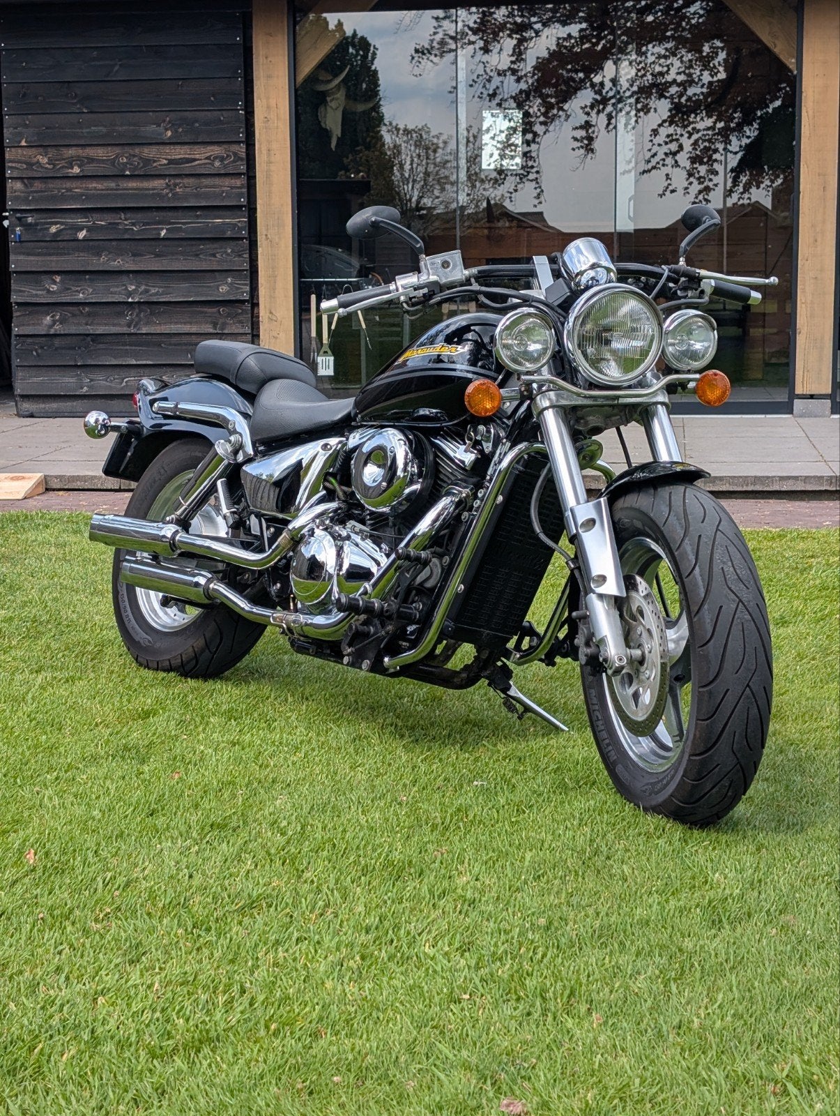 Suzuki VZ800 Black | 2002 | LAGE km-stand | Uniek, Motoren, Particulier
