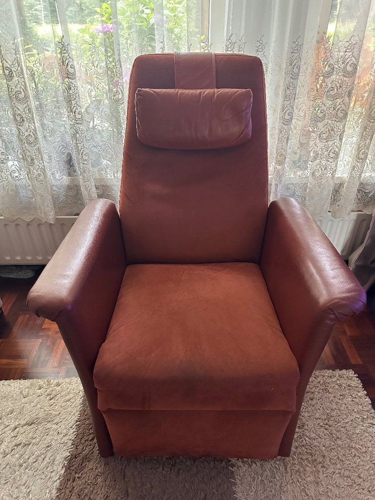 EasySit relax en sta-op stoel, Huis en Inrichting, Fauteuils, Ophalen, Minder dan 75 cm, Zo goed als nieuw, Leer