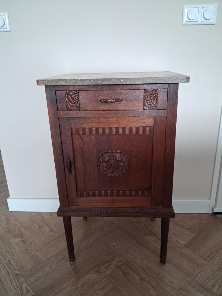 Antiek Frans nachtkastje met marmeren blad, Huis en Inrichting, Slaapkamer | Nachtkastjes, Ophalen, Minder dan 45 cm, 70 cm of meer