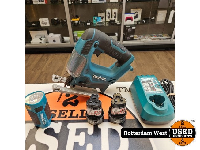 Makita JV100 set - 2 Accus en Lader + Makita Lamp, Makita, Zo goed als nieuw, Support@makita.com, Makita Corporation, 3-11-8, Sumiyoshi-cho, 
Anjo, Aichi 446-8502
Japan