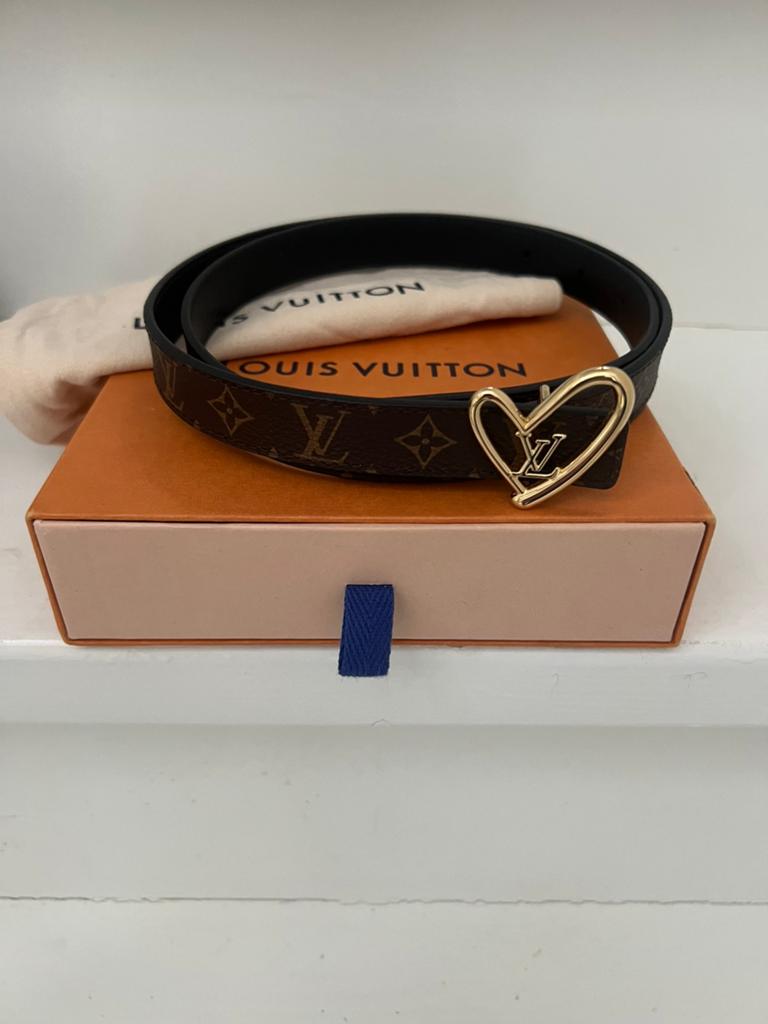 Louis Vuitton Fall In Love Belt !, Kleding | Dames, Riemen en Ceinturen, Ophalen of Verzenden, Zo goed als nieuw, Zwart, 80 tot 90 cm