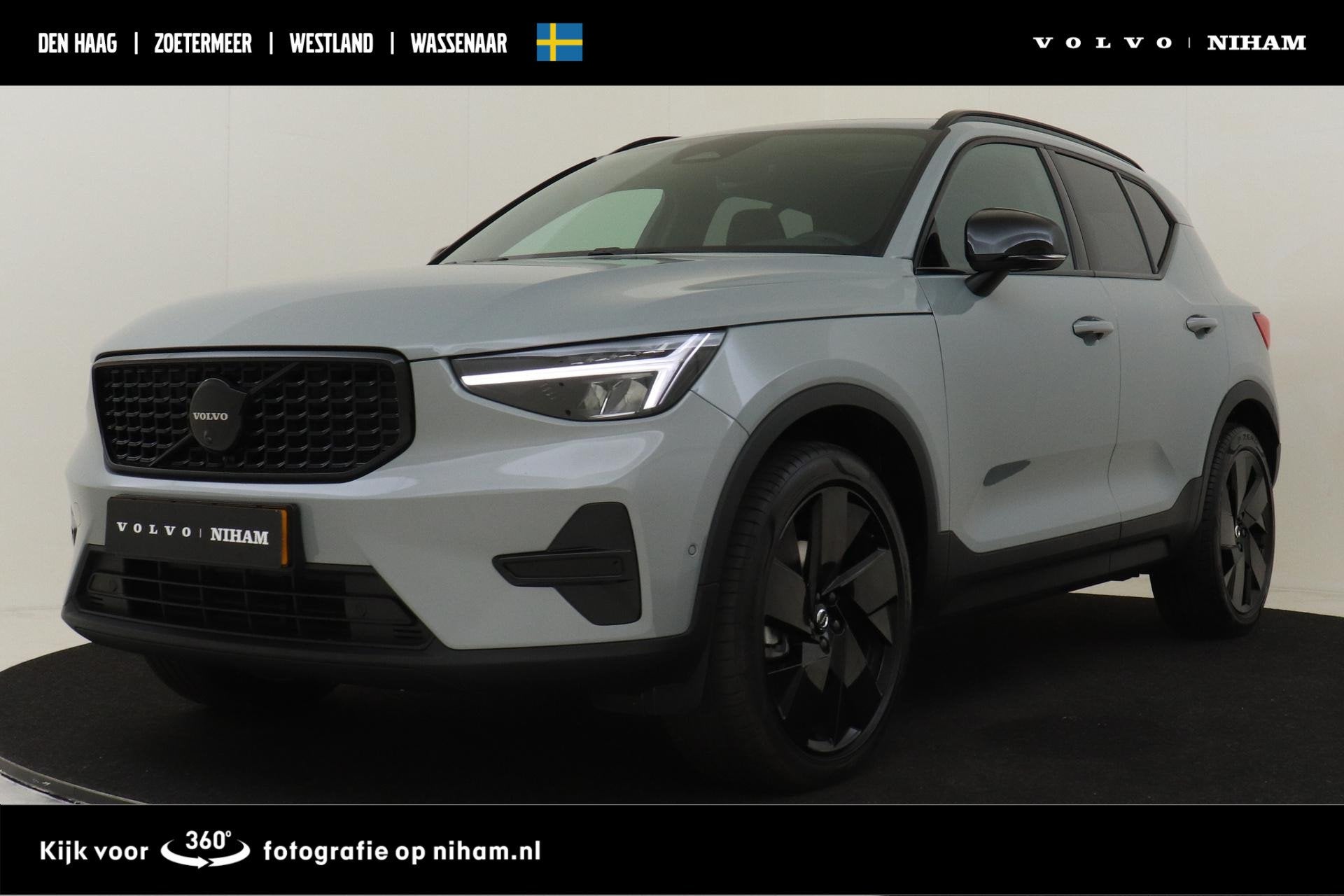 Volvo XC40 B4 (M-HYBRID) PLUS BLACK EDITION -PANO.DAK|HARMAN