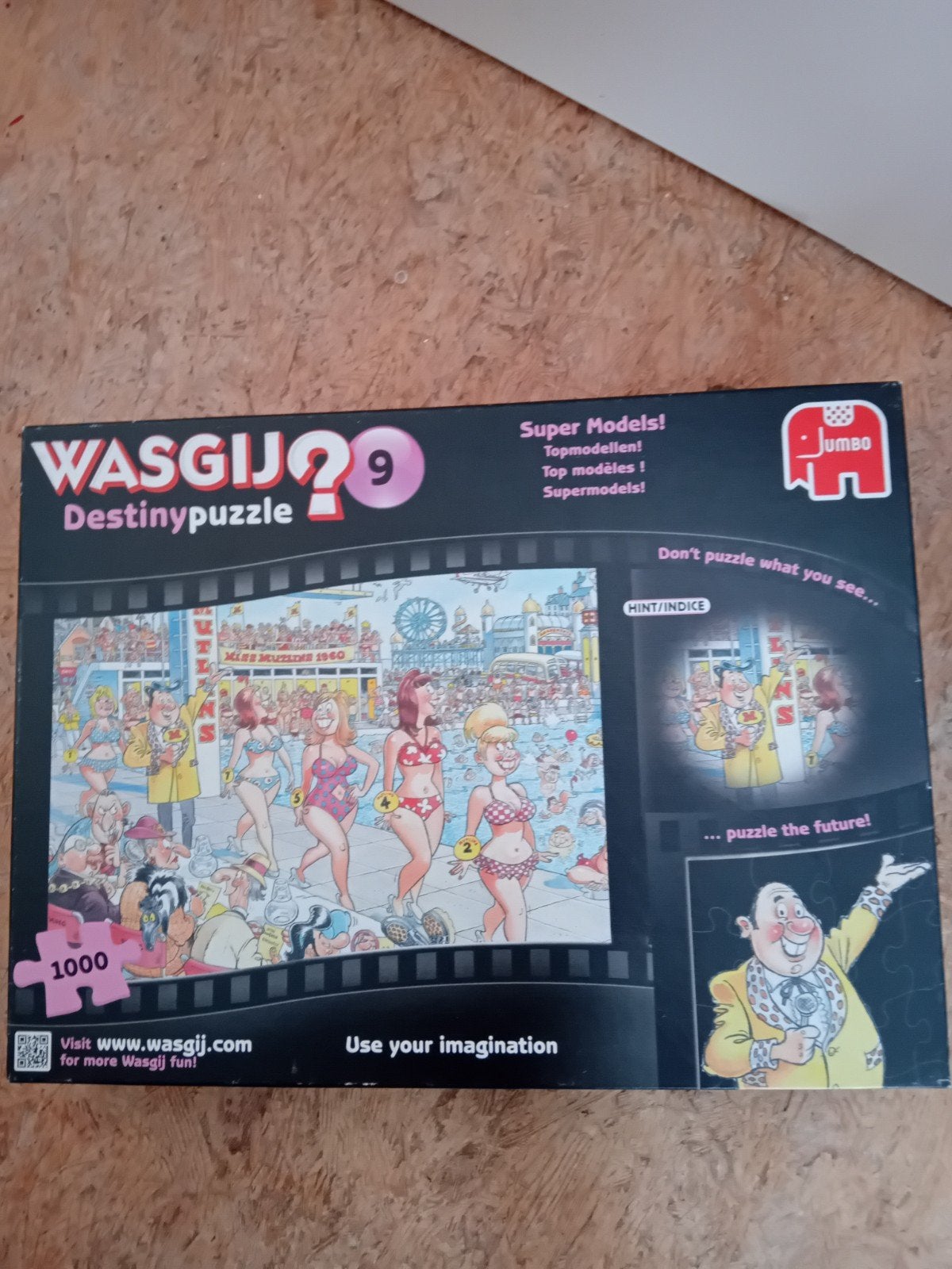 Wasgij Destiny 9 'Super Models!' 1000 stukjes legpuzzel, Ophalen of Verzenden, 500 t/m 1500 stukjes, Gebruikt, Legpuzzel