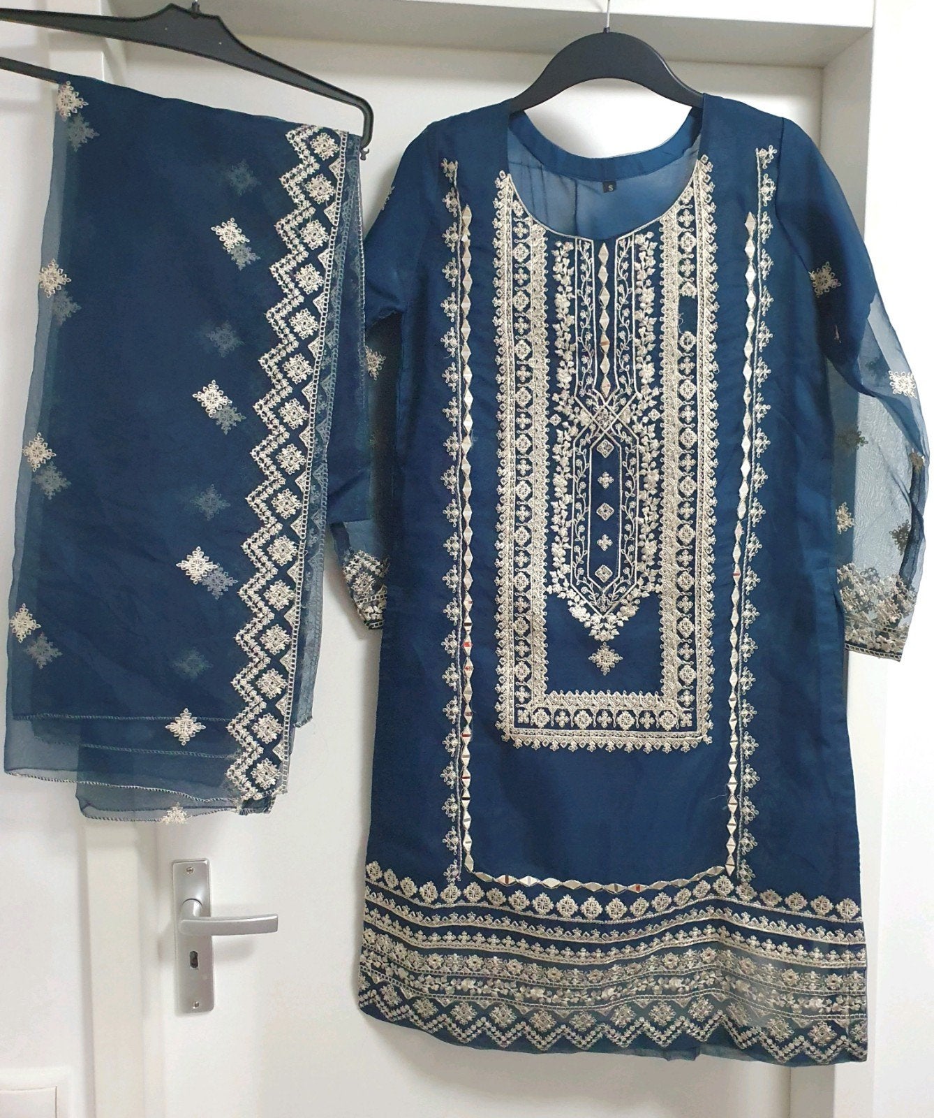 Prachtige Indiase/Pakistaanse kameez broek - Maat S - Nieuw, Blauw, Nieuw, Ophalen of Verzenden, Onbekend