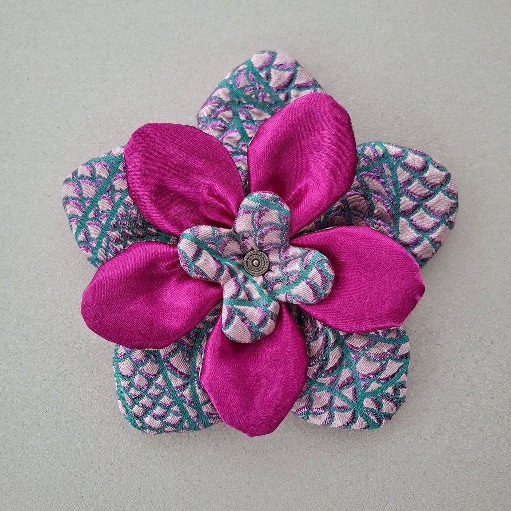 speld broche voor carnaval vastelaovend, Ophalen of Verzenden, Zo goed als nieuw, Carnaval, Accessoires