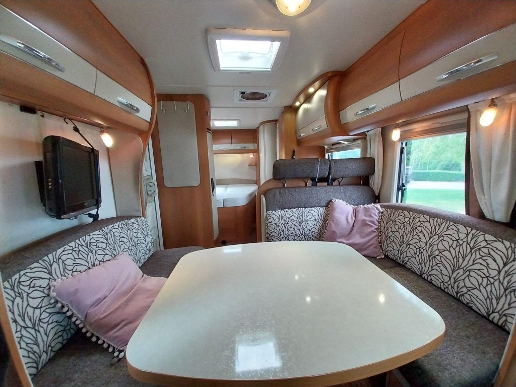 Origineel NAP Hobby Siesta 65 FL met trekhaak en fietslift !, Caravans en Kamperen, Campers, Niet ingevuld, Luifel, Hobby, Ford