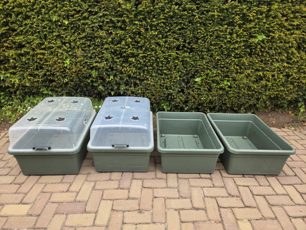 Elho XXL kweekbakken met wieltjes (Green Basics Moestuin), Ophalen, Gebruikt, Kweekbak